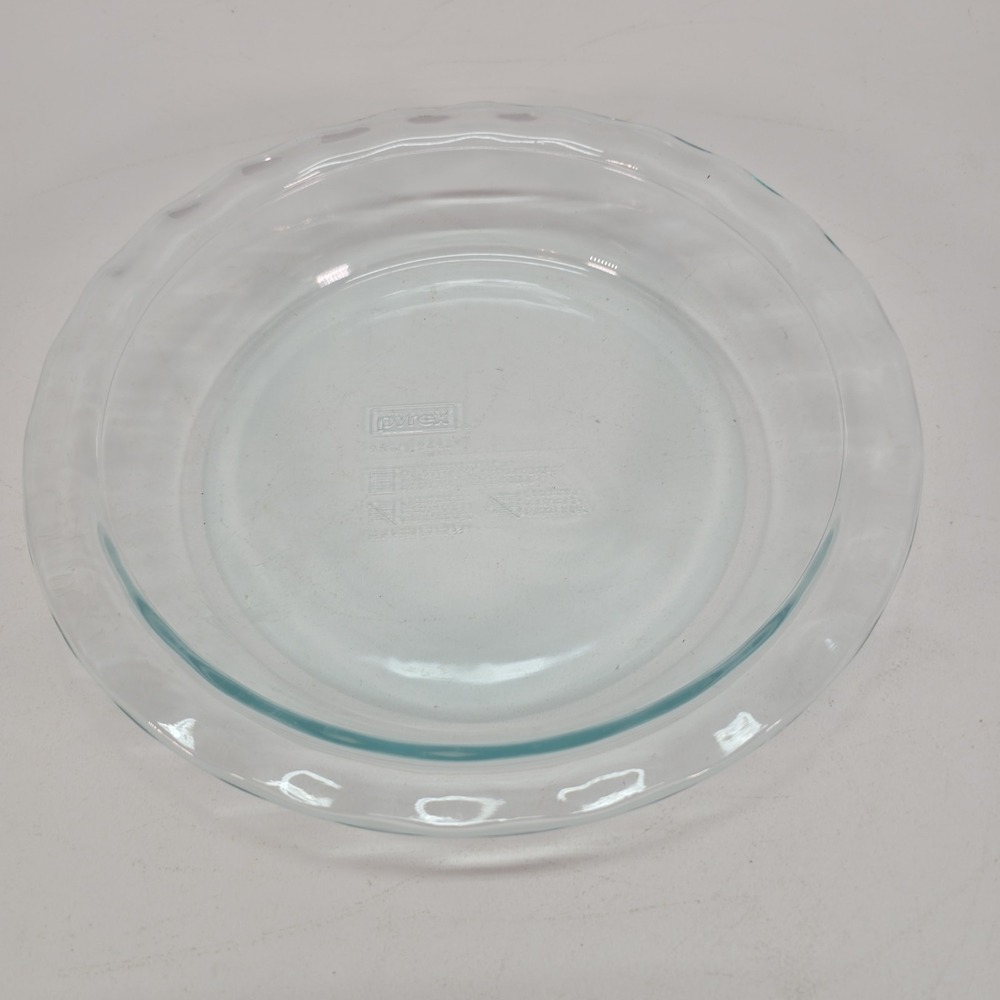 Vintage Pyrex 9.5 Inch Deep Dish Scalloped Rim Glass Pie Plate #C209